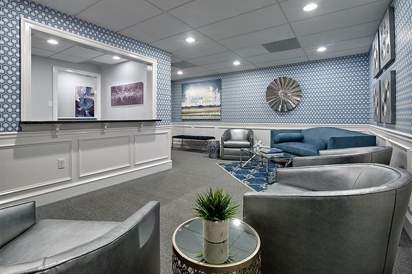 Eye Physicians and Surgeons, P.A. surgery center